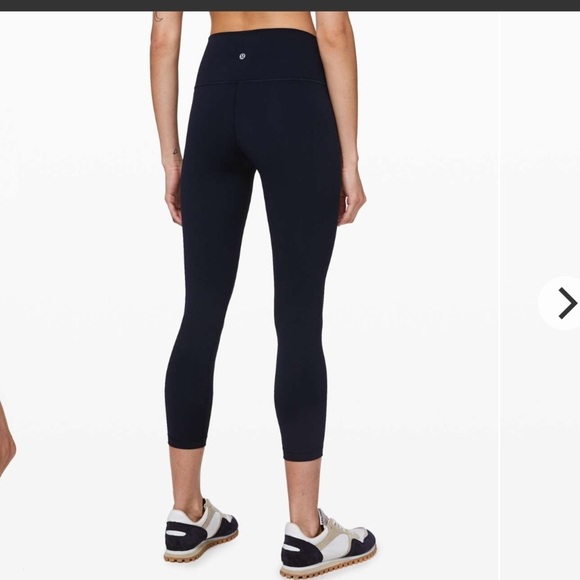 Lululemon Athletica Black Wunder Under Leggings with High-Rise Fit-25" - Picture 4 of 4